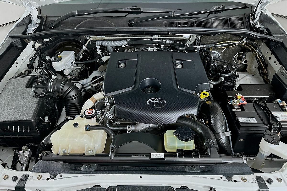 2017 Toyota Hilux SR (4x4) GUN126R MY17 4X4