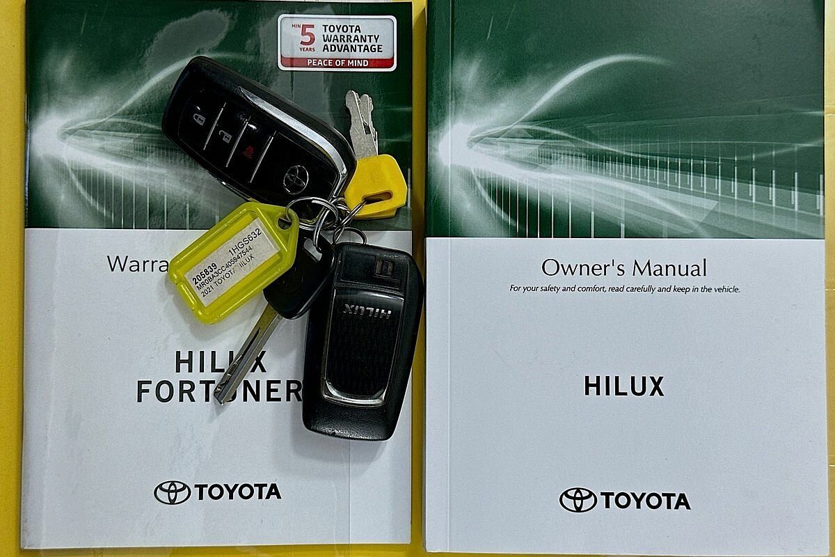 2021 Toyota Hilux SR5 (4x4) GUN126R Facelift 4X4