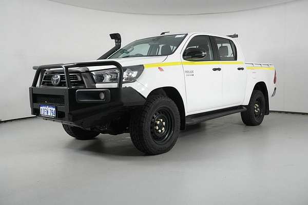 2020 Toyota Hilux SR (4x4) GUN126R Facelift 4X4