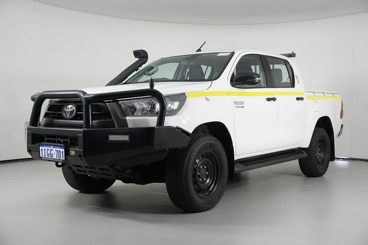 2020 Toyota Hilux SR (4x4) GUN126R Facelift 4X4