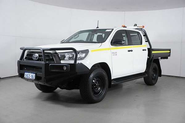2021 Toyota Hilux SR (4x4) GUN126R Facelift 4X4