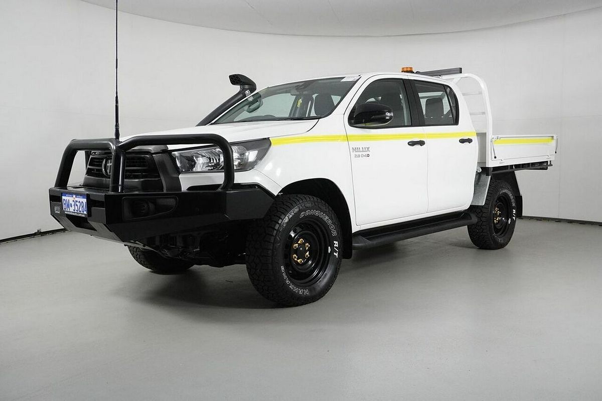2022 Toyota Hilux SR (4x4) Steel Wheels GUN126R 4X4