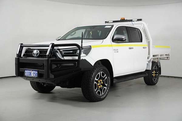 2021 Toyota Hilux SR5 (4x4) GUN126R Facelift 4X4