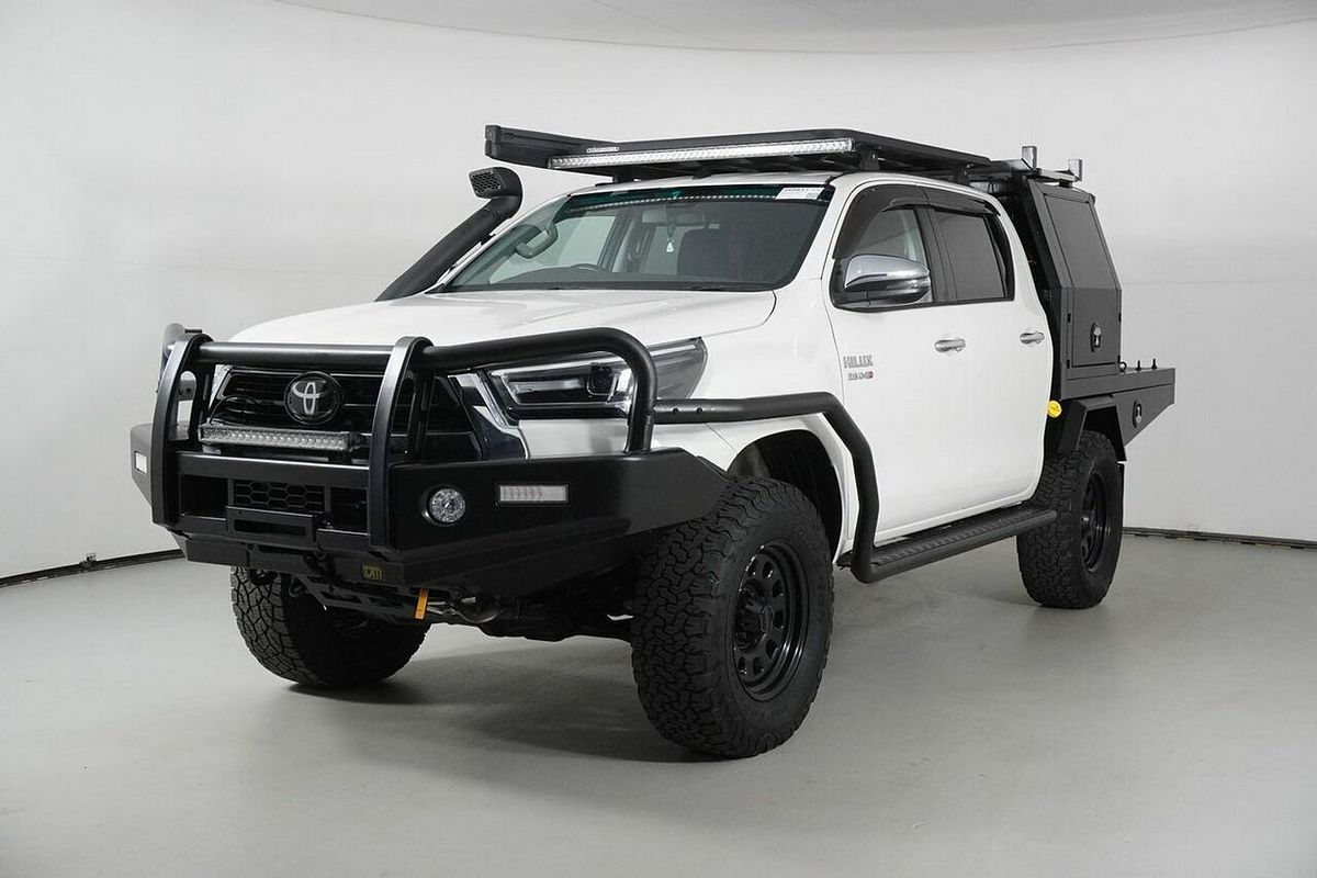 2021 Toyota Hilux SR5 (4x4) GUN126R Facelift 4X4