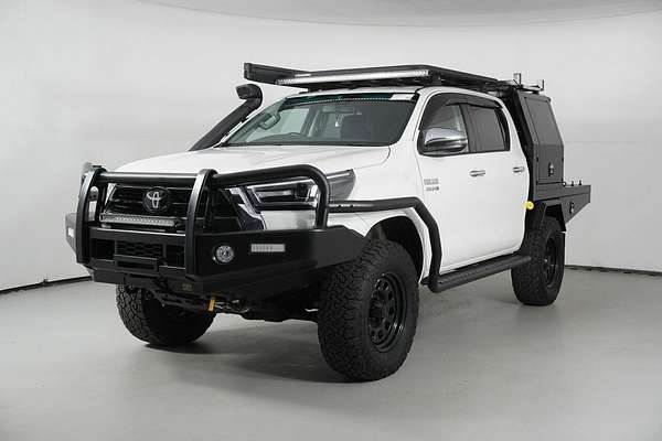 2021 Toyota Hilux SR5 (4x4) GUN126R Facelift 4X4