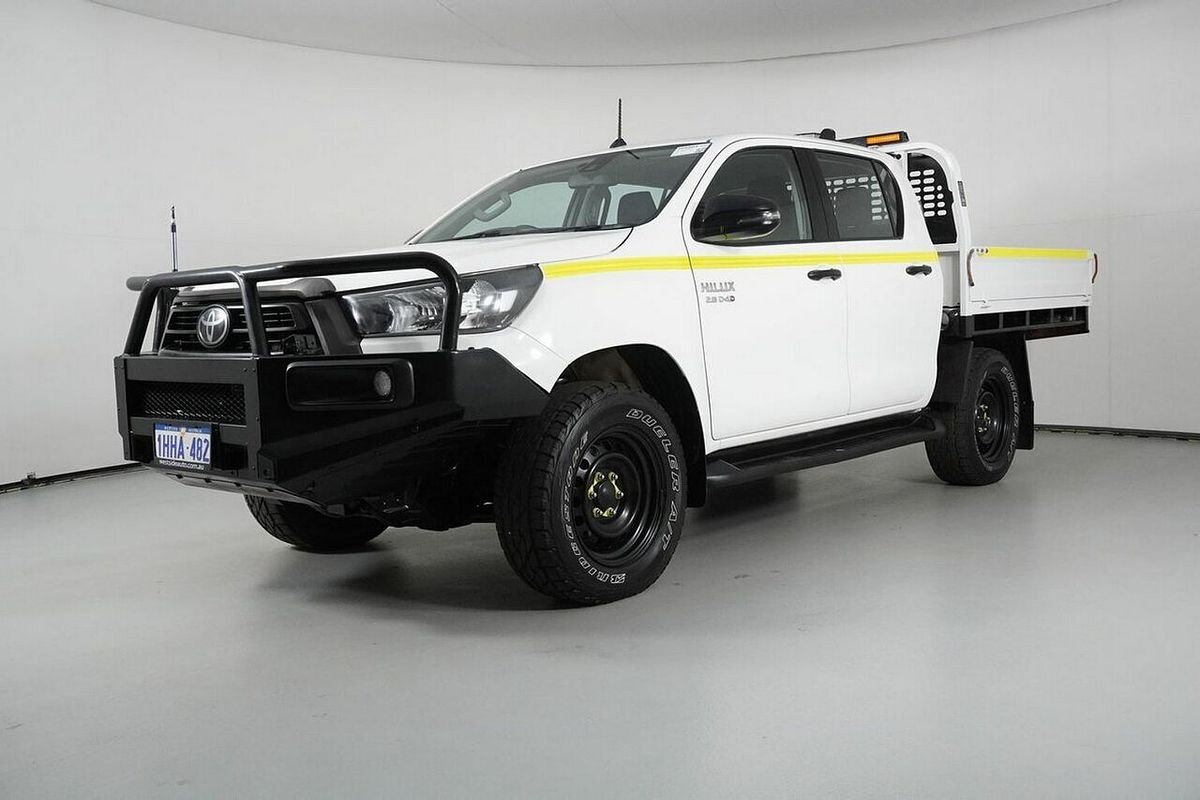 2020 Toyota Hilux SR (4x4) GUN126R Facelift 4X4