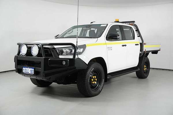 2021 Toyota Hilux SR (4x4) GUN126R Facelift 4X4
