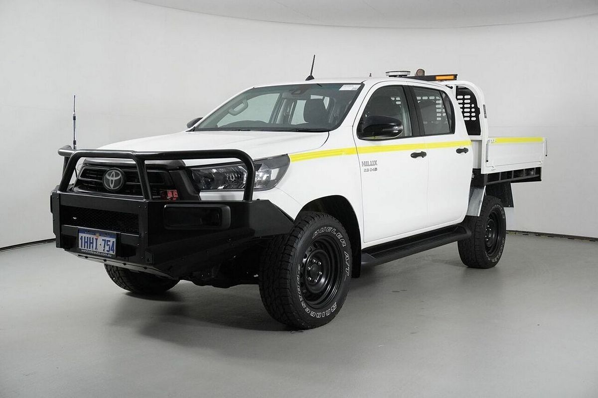 2020 Toyota Hilux SR (4x4) GUN126R Facelift 4X4