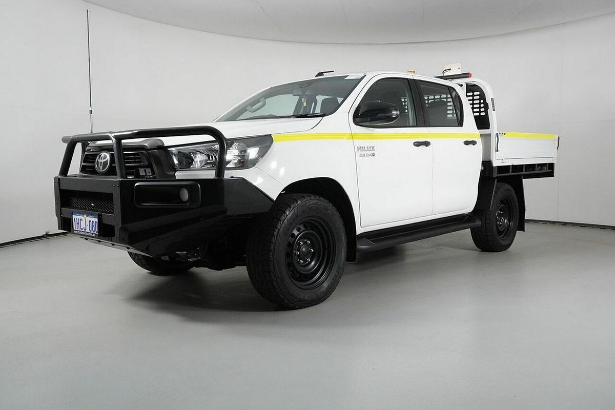 2020 Toyota Hilux SR (4x4) GUN126R Facelift 4X4