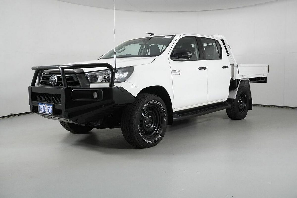 2020 Toyota Hilux SR (4x4) GUN126R Facelift 4X4