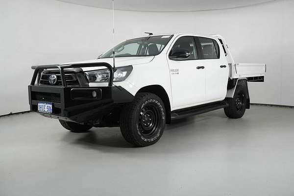 2020 Toyota Hilux SR (4x4) GUN126R Facelift 4X4