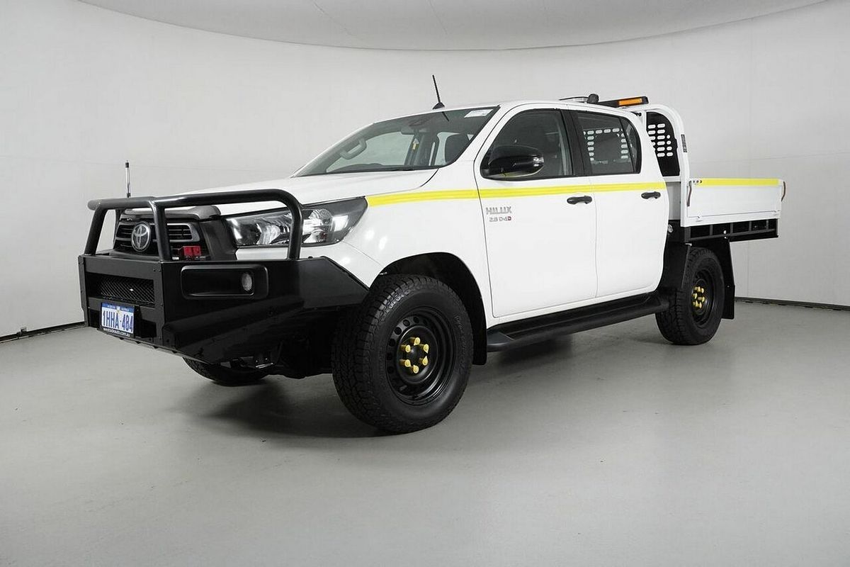 2020 Toyota Hilux SR (4x4) GUN126R Facelift 4X4