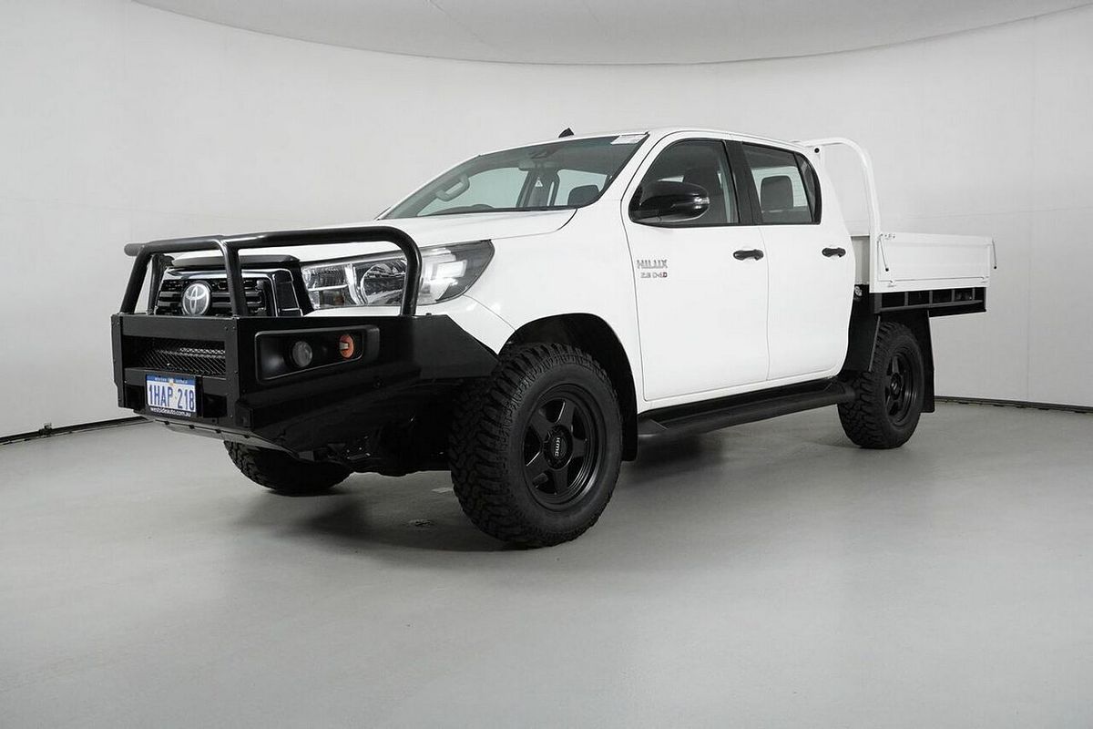2020 Toyota Hilux SR (4x4) GUN126R Facelift 4X4