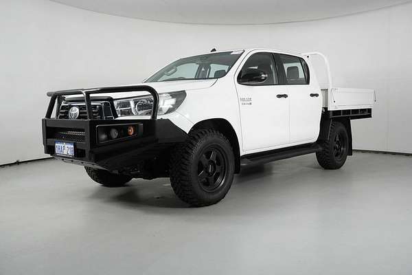 2020 Toyota Hilux SR (4x4) GUN126R Facelift 4X4