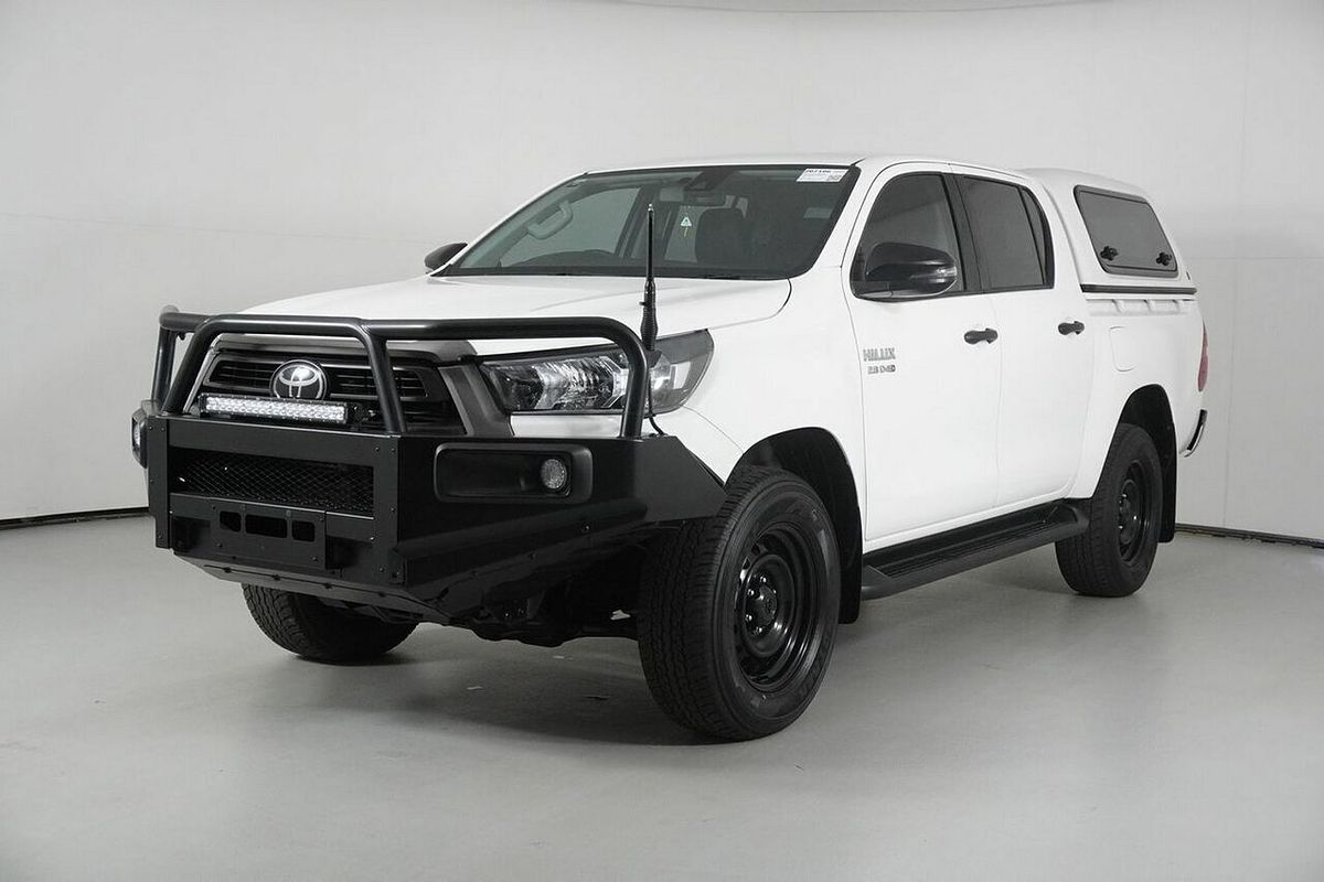 2021 Toyota Hilux SR (4x4) GUN126R Facelift 4X4