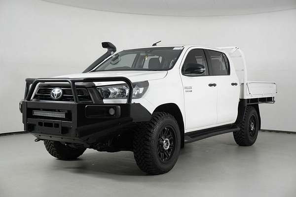 2020 Toyota Hilux SR (4x4) GUN126R Facelift 4X4