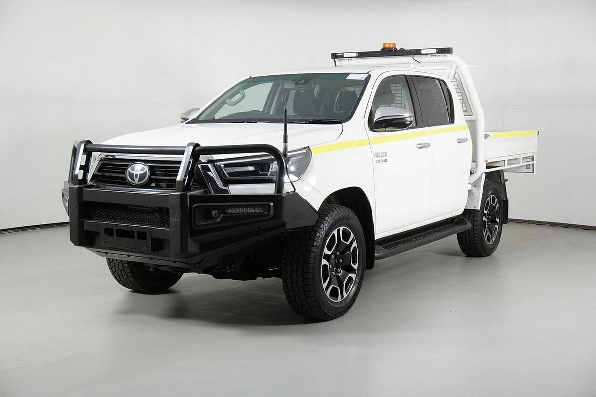 2021 Toyota Hilux SR5 (4x4) GUN126R Facelift 4X4