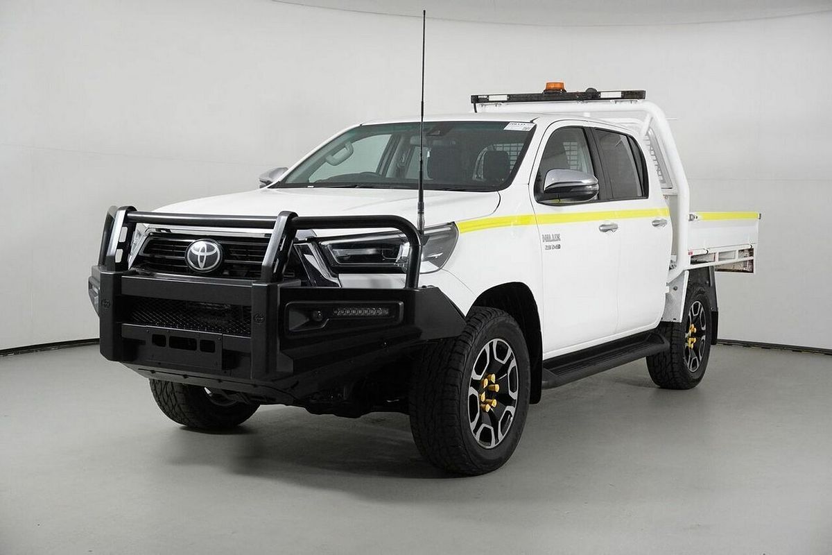 2021 Toyota Hilux SR5 (4x4) GUN126R Facelift 4X4