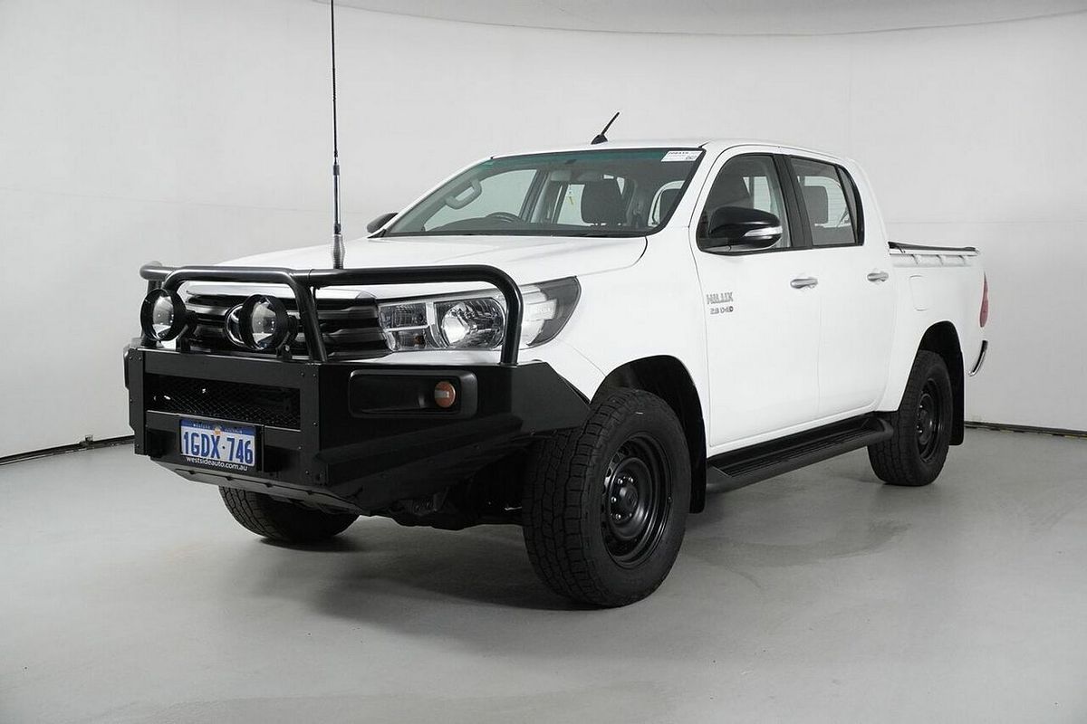 2016 Toyota Hilux SR (4x4) GUN126R 4X4