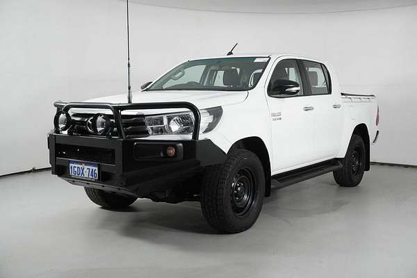 2016 Toyota Hilux SR (4x4) GUN126R 4X4