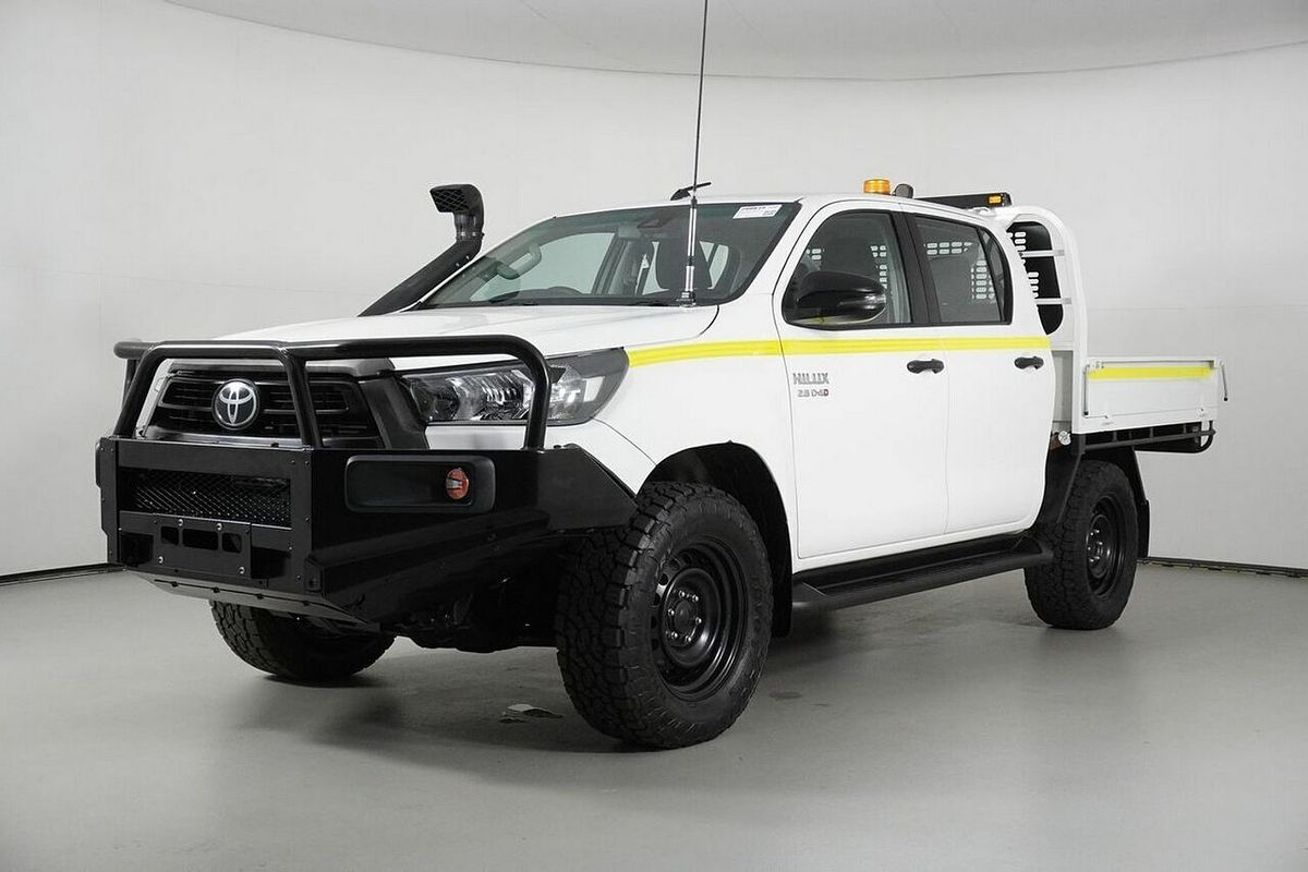 2021 Toyota Hilux SR (4x4) GUN126R Facelift 4X4