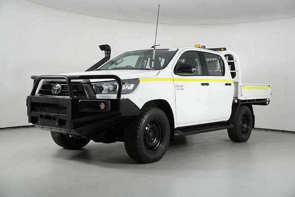 2021 Toyota Hilux SR (4x4) GUN126R Facelift 4X4