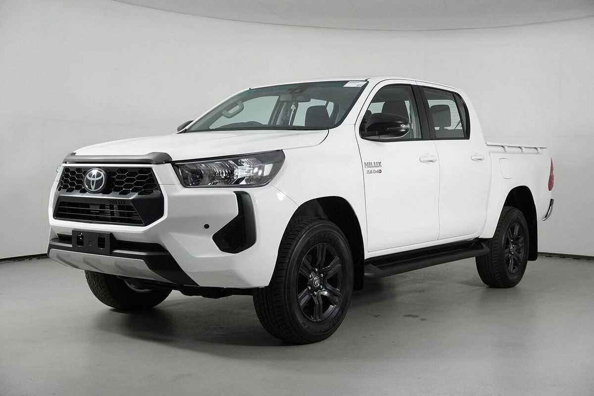 2024 Toyota Hilux SR (4x4) GUN126R 4X4