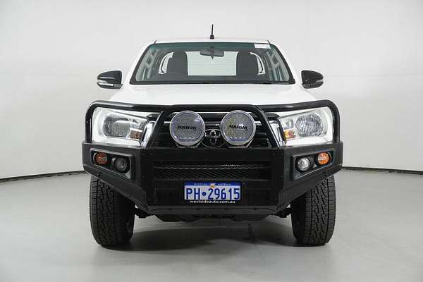 2019 Toyota Hilux SR (4x4) GUN126R MY19 4X4