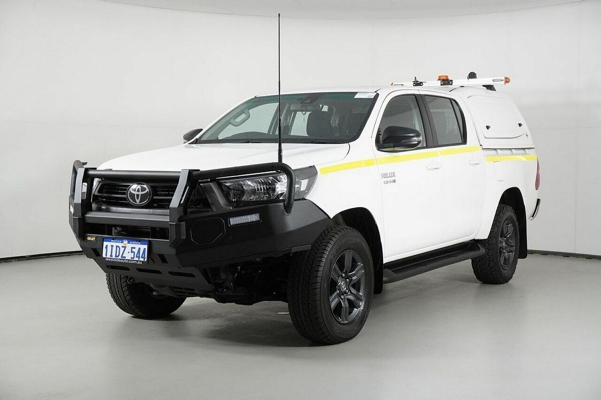 2024 Toyota Hilux SR (4x4) GUN126R 4X4