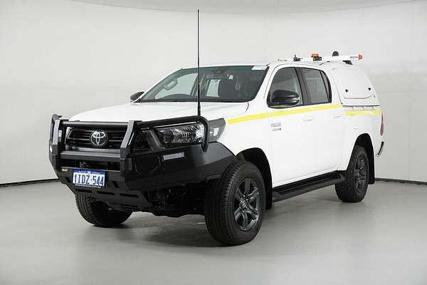 2024 Toyota Hilux SR (4x4) GUN126R 4X4