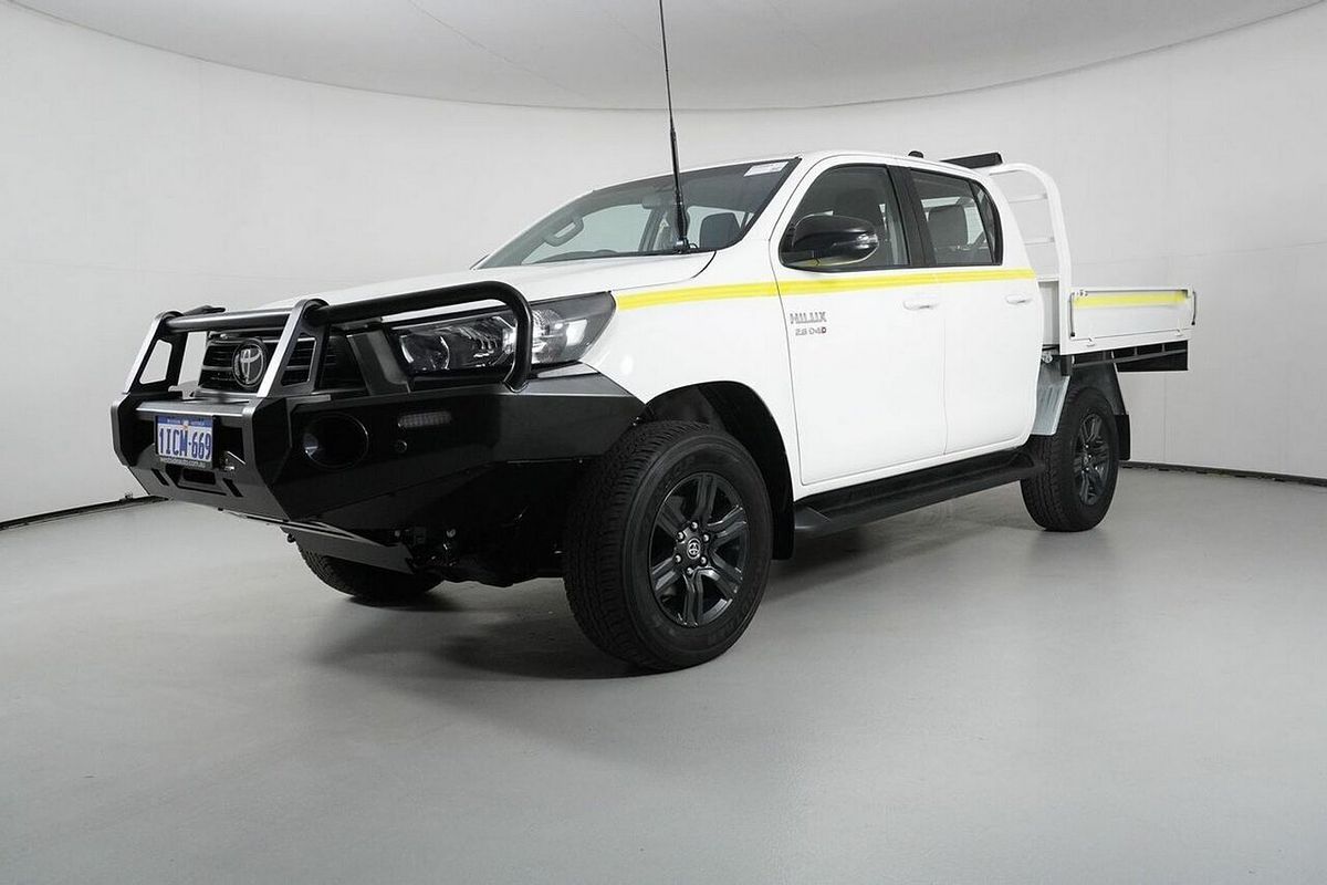 2023 Toyota Hilux SR (4x4) Steel Wheels GUN126R 4X4