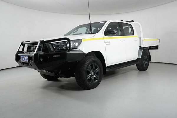 2023 Toyota Hilux SR (4x4) Steel Wheels GUN126R 4X4