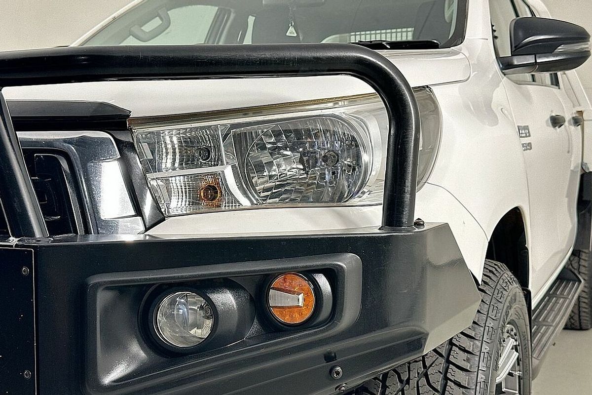 2019 Toyota Hilux SR (4x4) GUN126R MY19 4X4