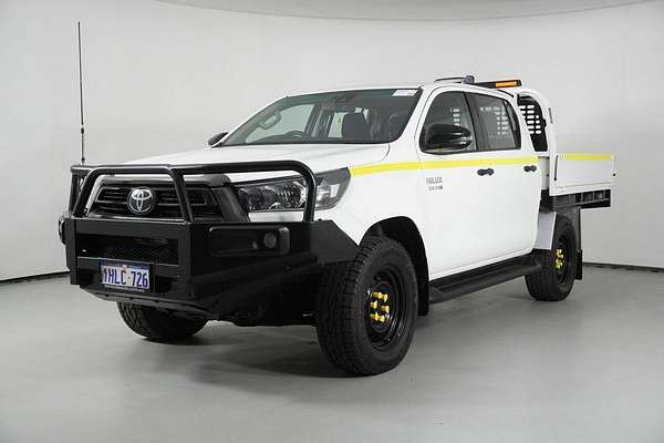 2022 Toyota Hilux SR (4x4) Steel Wheels GUN126R 4X4