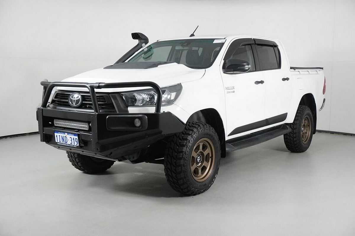 2020 Toyota Hilux SR (4x4) GUN126R Facelift 4X4