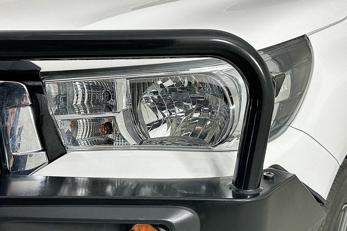 2019 Toyota Hilux SR (4x4) GUN126R MY19 4X4