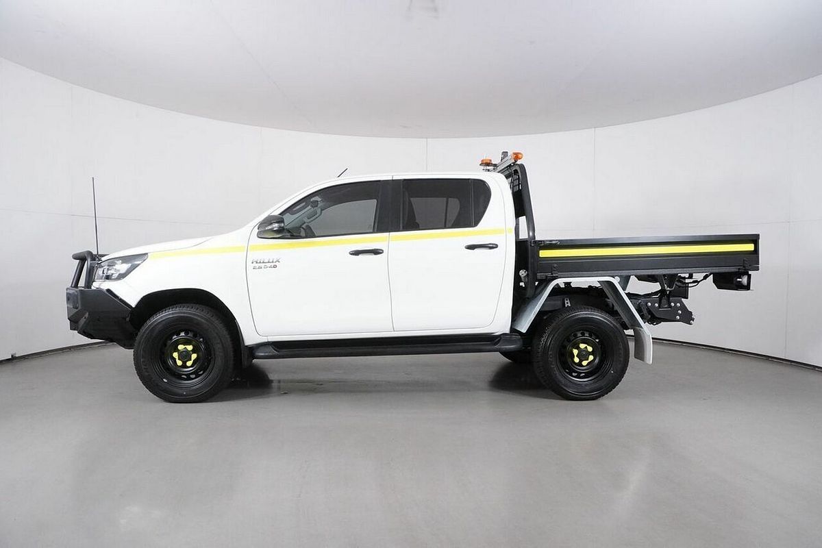2020 Toyota Hilux SR (4x4) GUN126R Facelift 4X4