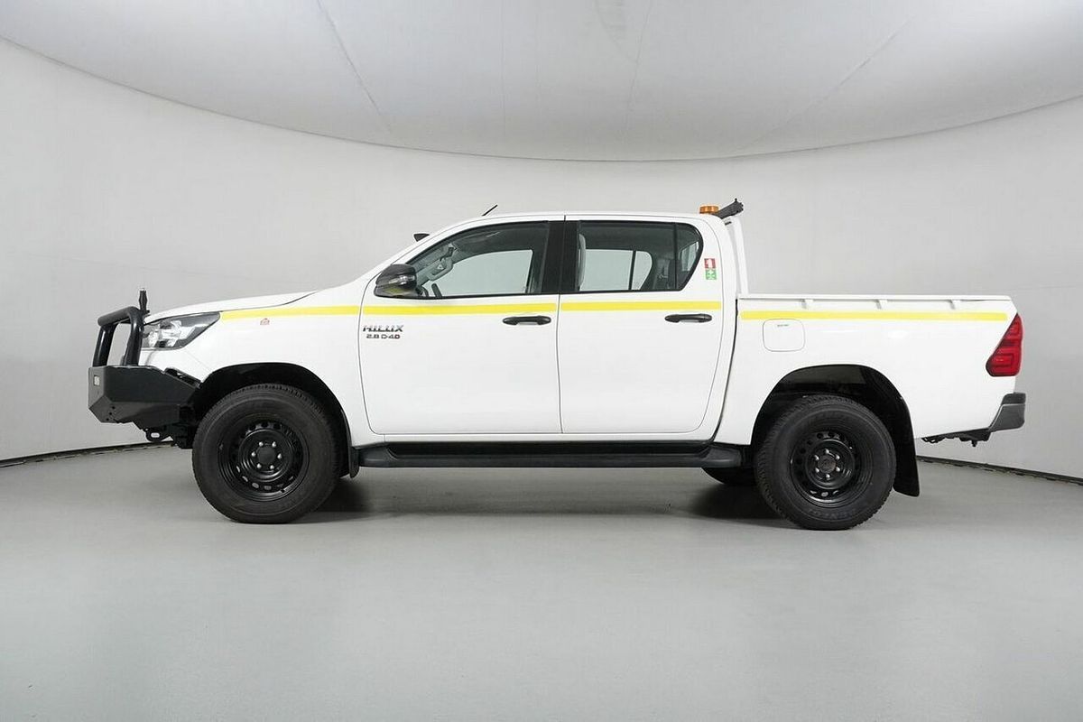 2020 Toyota Hilux SR (4x4) GUN126R Facelift 4X4