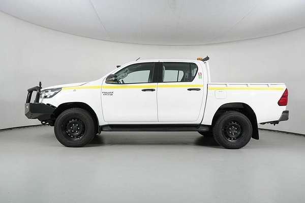 2020 Toyota Hilux SR (4x4) GUN126R Facelift 4X4