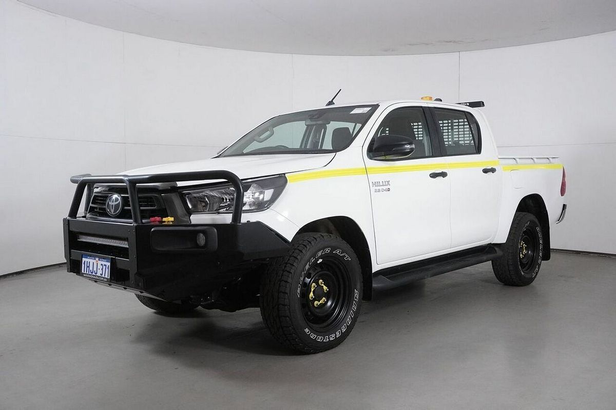 2021 Toyota Hilux SR (4x4) GUN126R Facelift 4X4