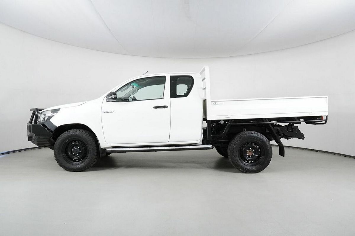 2019 Toyota Hilux Workmate (4x4) GUN125R MY19 4X4