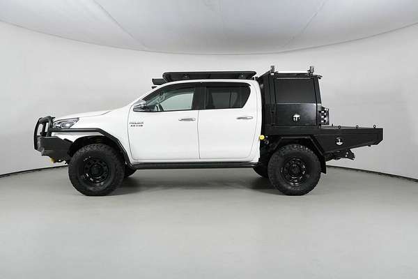 2021 Toyota Hilux SR5 (4x4) GUN126R Facelift 4X4