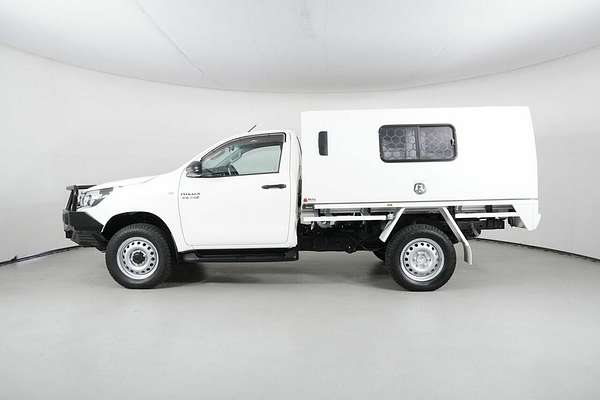 2017 Toyota Hilux SR (4x4) GUN126R 4X4