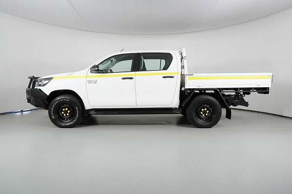 2021 Toyota Hilux SR (4x4) GUN126R Facelift 4X4