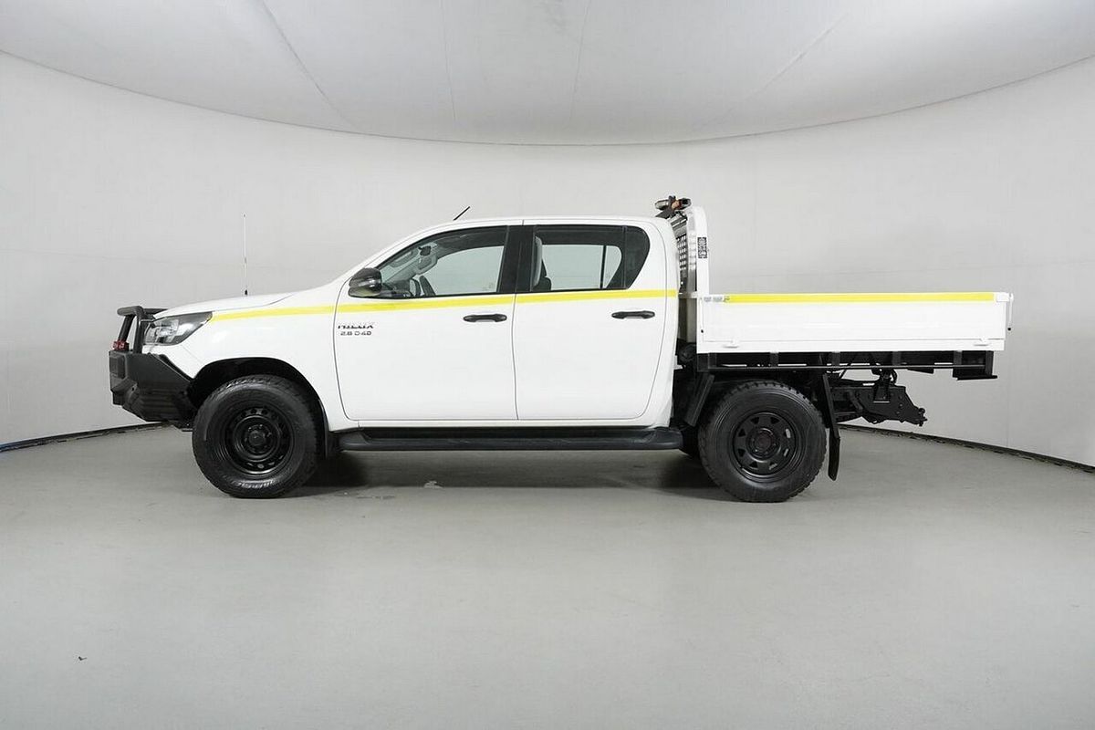 2020 Toyota Hilux SR (4x4) GUN126R Facelift 4X4