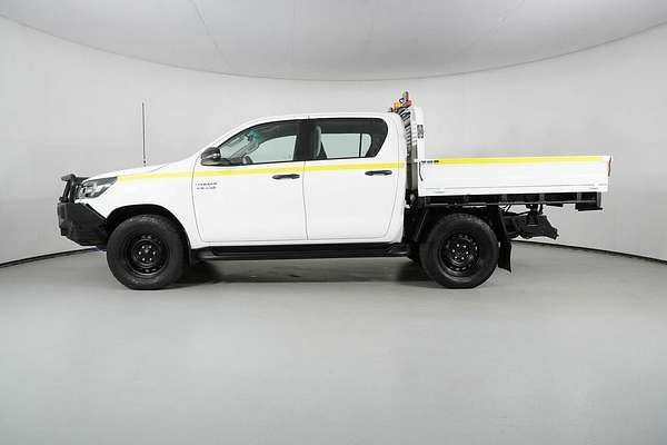 2020 Toyota Hilux SR (4x4) GUN126R Facelift 4X4