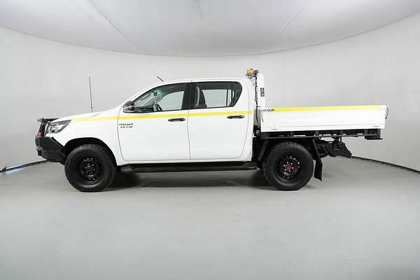 2020 Toyota Hilux SR (4x4) GUN126R Facelift 4X4
