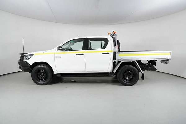 2021 Toyota Hilux SR (4x4) GUN126R Facelift 4X4
