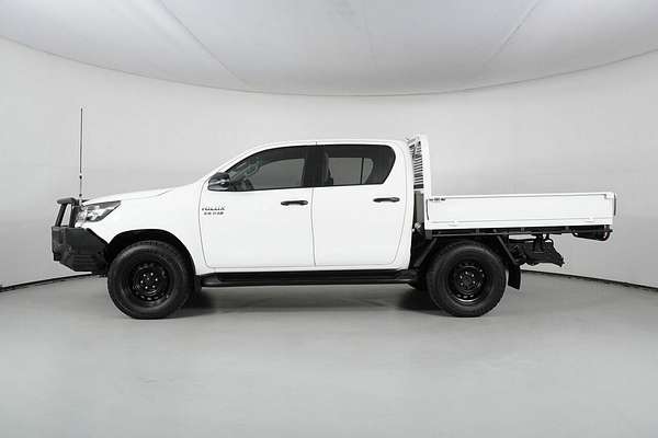 2022 Toyota Hilux SR (4x4) Steel Wheels GUN126R 4X4