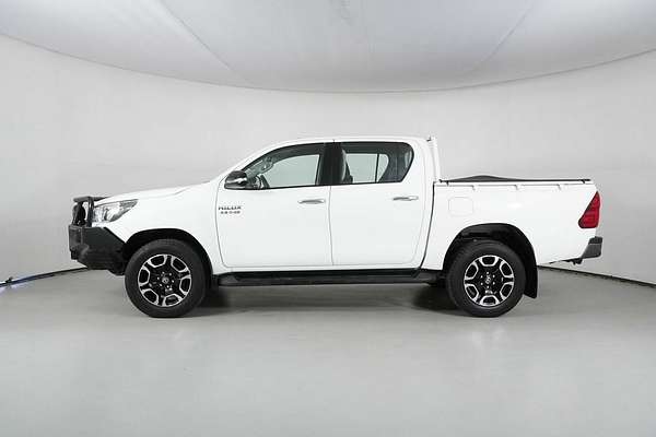 2016 Toyota Hilux SR (4x4) GUN126R 4X4